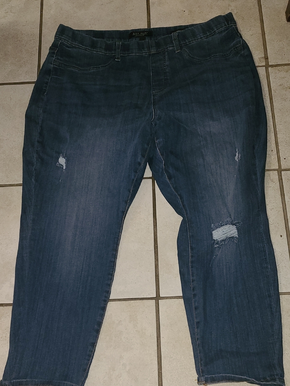 Judy Blue Dark Blue Distressed Women’s Jeans. Boyfriend Fit